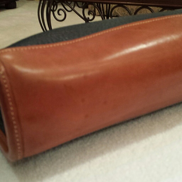 SOLD****Dooney Burke Shoulder Bag Navy - Picture 2 of 8